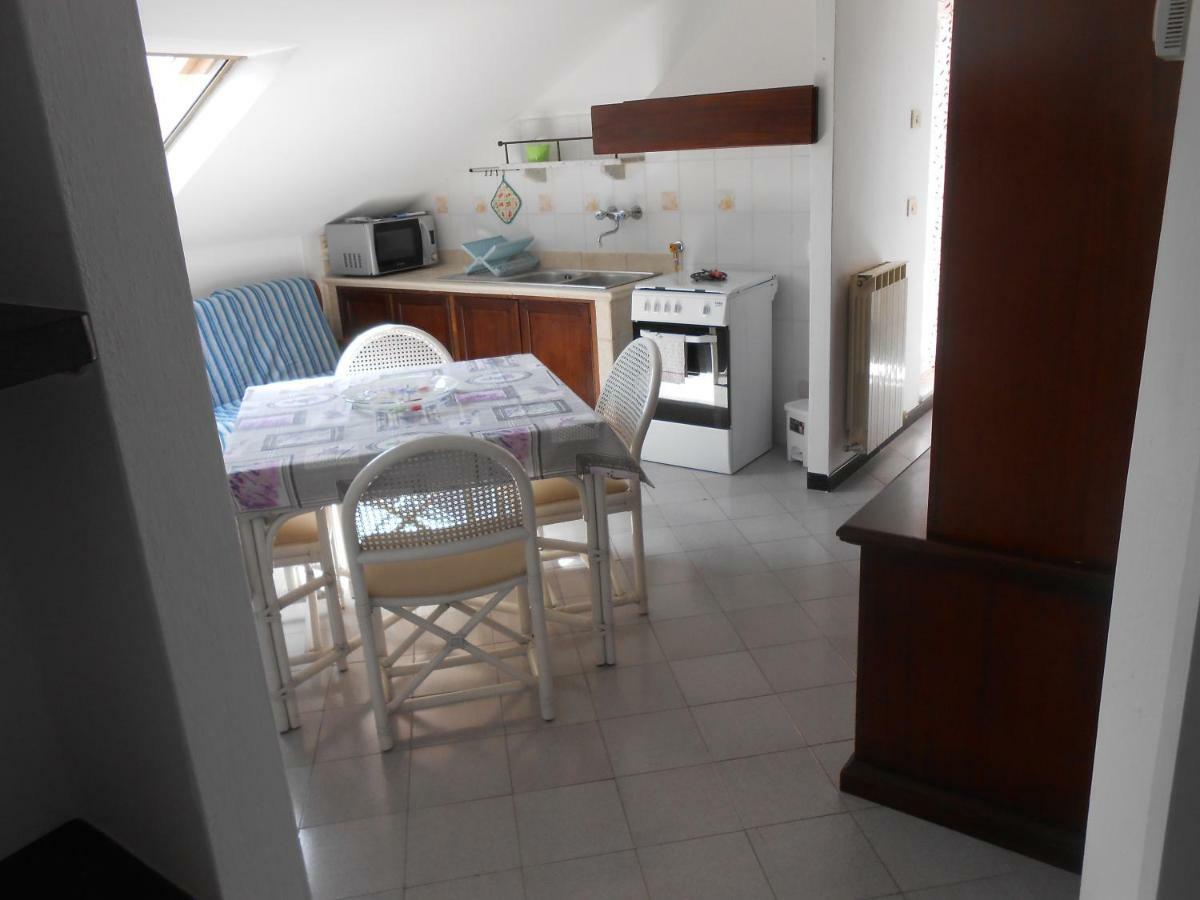 La Mansardina Apartment Vezzi Portio Bagian luar foto