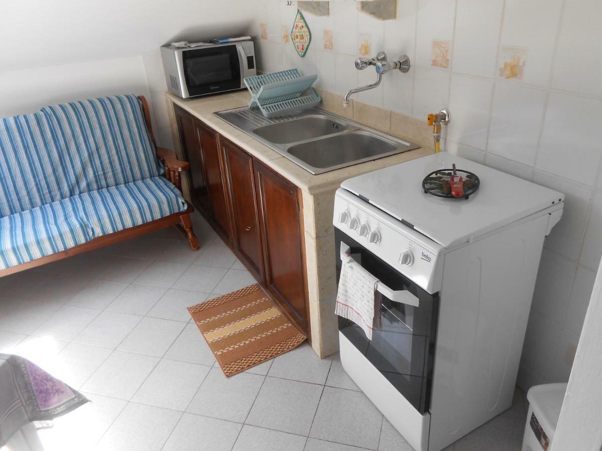 La Mansardina Apartment Vezzi Portio Bagian luar foto