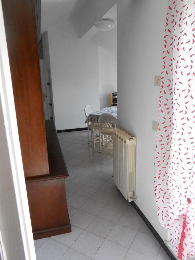 La Mansardina Apartment Vezzi Portio Bagian luar foto