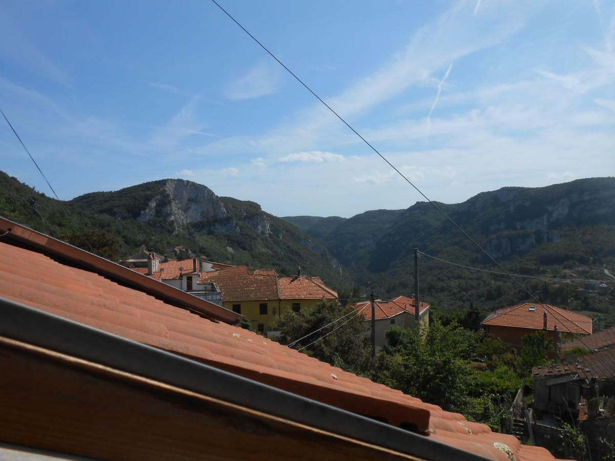 La Mansardina Apartment Vezzi Portio Bagian luar foto